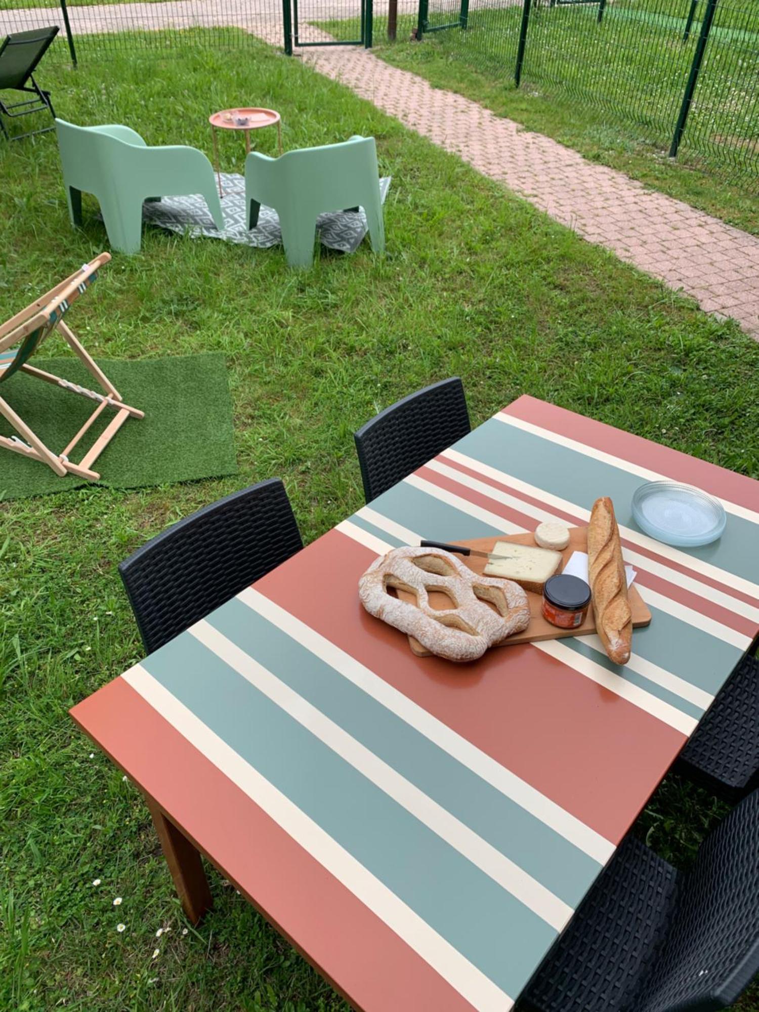 La Suite Unique - Le Jardin Sur Les Pyrenees- Vue Panoramique Montagne -Jardin Cloture Prive De 100M2-Parking-Linge De Lit Et Serviettes Compris- ビエル エクステリア 写真